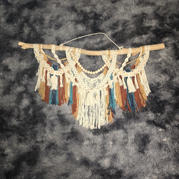 Macrame wall hanging - Picture 2 of 2